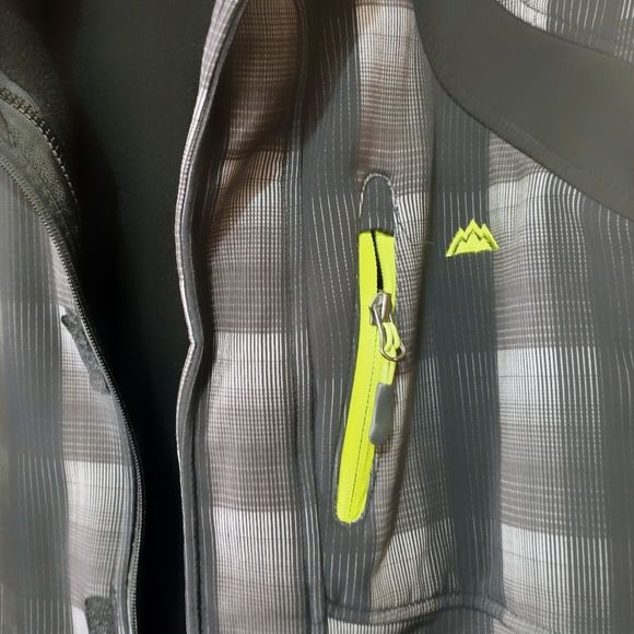 Snozu Women's Performance Color Block Gray/Black Lined Shacket (L) - Picture 4 of 9